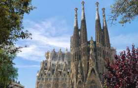 News What To Do While Studying Abroad in Barcelona for College Students