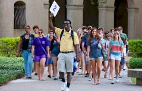 News Dress To Impress: What To Wear For Freshman College Orientation for College Students