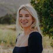 Vanguard Roommates Emma Hartanov Seeks Vanguard University of Southern California Students in Costa Mesa, CA