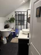 Rooms for Rent 1300+