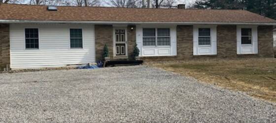 NEOUCOM Housing Move right in to this Ranch Home for Northeastern Ohio Universities College of Medicine and Pharmacy Students in Rootstown, OH