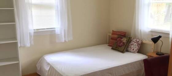 VCU Housing FURNISHED ROOM all inclusive plus lights for Virginia Commonwealth University Students in Richmond, VA