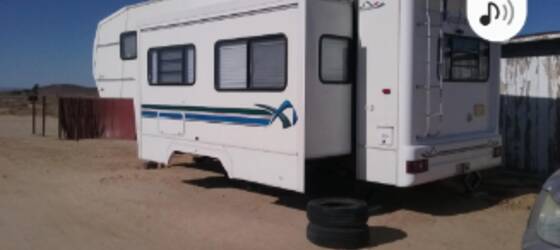AVC Housing Trailer for rent for Antelope Valley College Students in Lancaster, CA