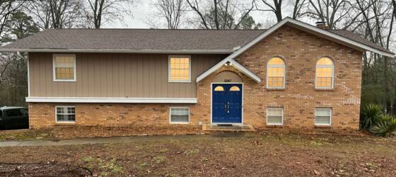 UTC Housing Spacious Home in East Brainerd for The University of Tennessee at Chattanooga Students in Chattanooga, TN