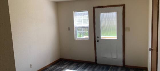 Fulton Housing 2 Bedroom 1 Bathroom Apartment SEE REQUIREMENTS for Fulton Students in Fulton, MO