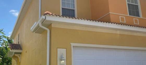 SWFC Housing 3 bedroom 2.5 bathroom Vacation Rental for Southwest Florida College Students in Fort Myers, FL