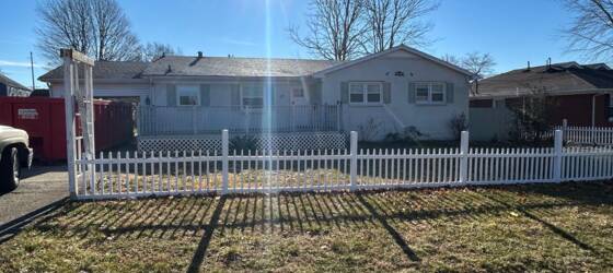 Elizabethtown Community & Technical College Housing Gorgeous 3 bedroom and 1.5 bathroom home for rent in Elizabethtown! for Elizabethtown Community & Technical College Students in Elizabethtown, KY