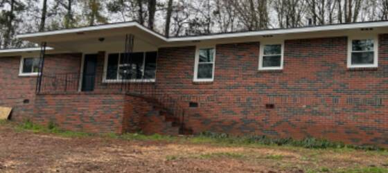 Reinhardt Housing Charming 3 Bed, 2 Bath Single Family Home in Cartersville - Available 4/1/2024 for Reinhardt College Students in Waleska, GA