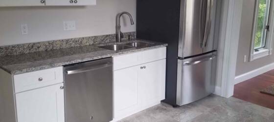 Durham Housing Water access, storage and luxury all in one apt! for Durham Students in Durham, NH
