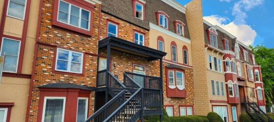 EIU Housing Oldetowne Apartments for Eastern Illinois University Students in Charleston, IL
