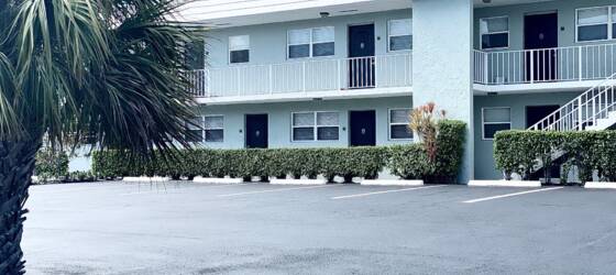 FAU Housing Sabal Palms Apartment Homes for Florida Atlantic University Students in Boca Raton, FL