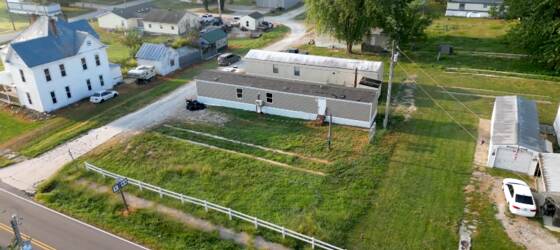 Columbia Housing Spacious 3 Bed/2 Bath Unit Mobile Home in Jamestown - $400/mo lot rent. Rent to own and financing. for Columbia Students in Columbia, MO