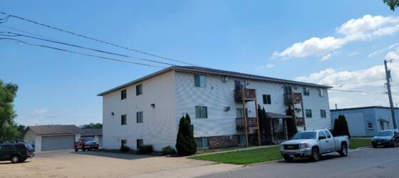 Winona State Housing 2 Bedroom 1 bath spacious apartment with balcony for Winona State University Students in Winona, MN