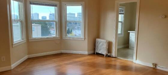 UC Berkeley Housing ***ONE MONTH FREE! Charming Studio with Lake Views/ 1/2 block from Lake*** for UC Berkeley Students in Berkeley, CA