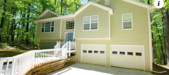 UWG Housing 4 bed 3 bath recently remodeled for University of West Georgia Students in Carrollton, GA