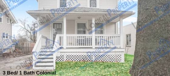 Macomb Community College  Housing Walk to Dwntwn Royal Oak! 3Bed/2Bath Colonial w/Fin Bsmnt,C/A,ALL App for Macomb Community College  Students in Warren, MI